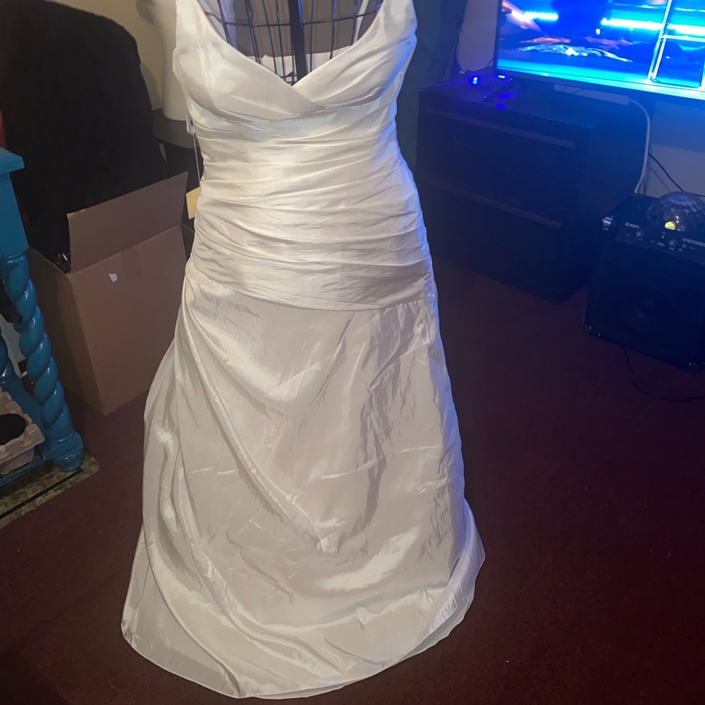 Venus Spaghetti Strap  Wedding Dress Size 12